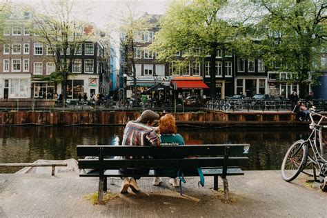 date idee amsterdam overdag|49 Originele Date Ideeën en Activiteiten in Amsterdam。